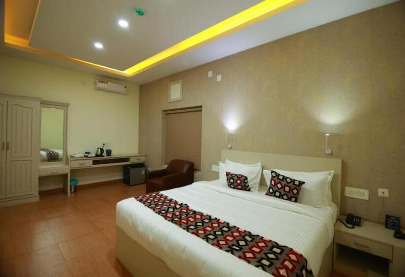 Отель Palace En Paradise