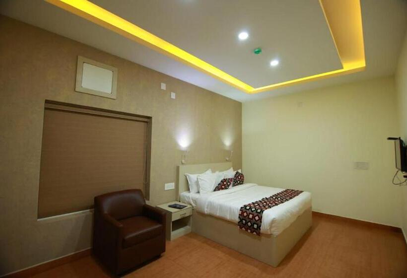 Отель Palace En Paradise