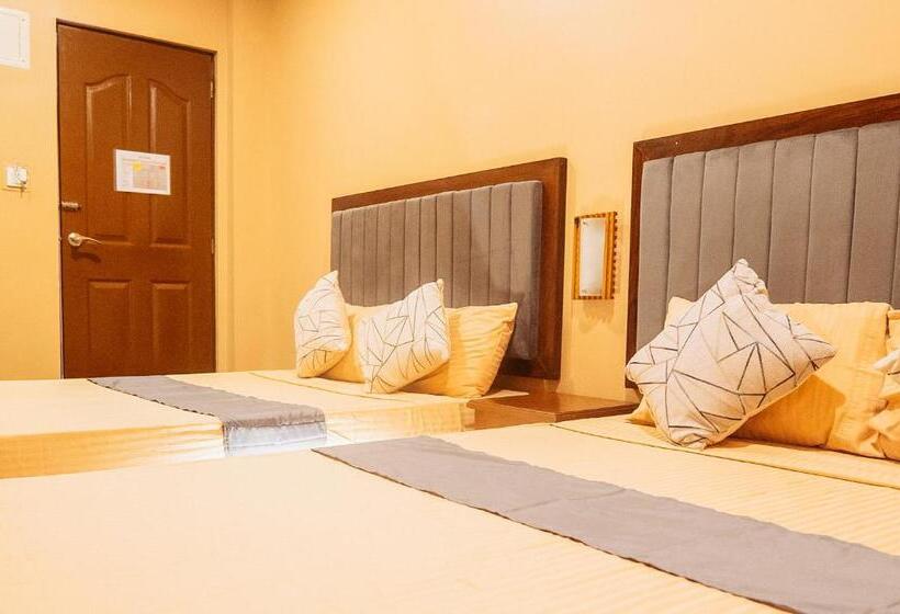 Reddoorz Plus @ Hotel Platinum Occidental Mindoro