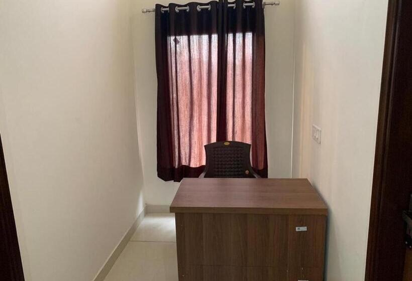 호텔 Pop 80627j  Crowne Plaza