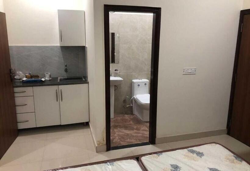 호텔 Pop 80627j  Crowne Plaza