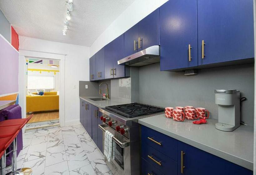 호텔 Queen Street Lofts