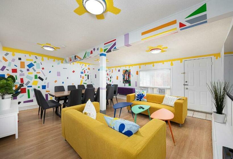 호텔 Queen Street Lofts