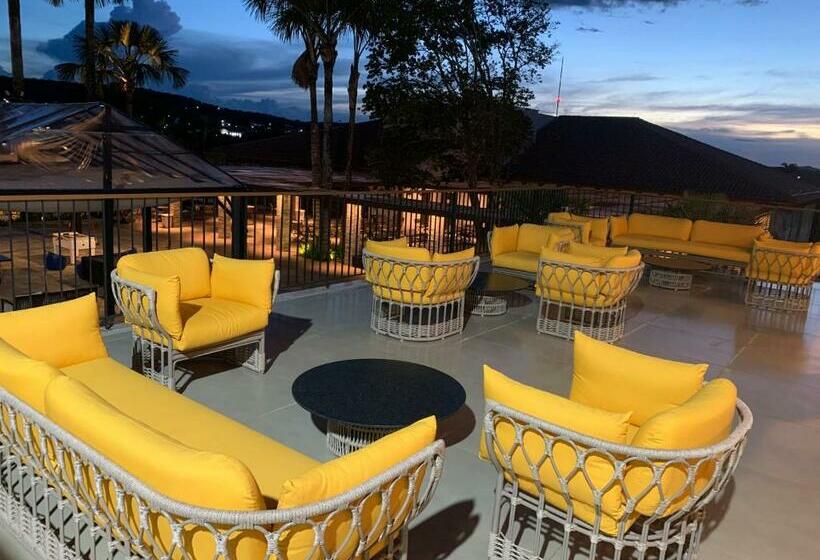 בית מלון כפרי Quinta Santa Bárbara Pirenópolis