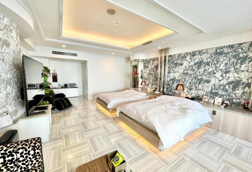 בית מלון כפרי Sky Tower Sweet 4 Beppu, Resort Love