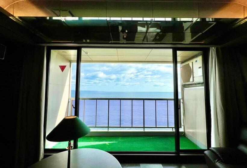 בית מלון כפרי Sky Tower Sweet 4 Beppu, Resort Love