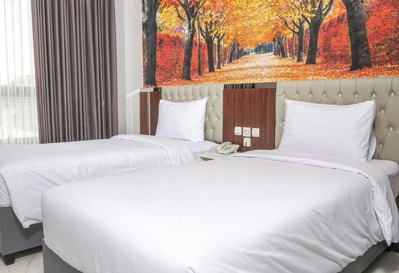 호텔 Solo Grand City