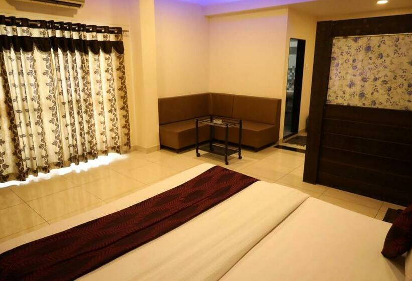 Fabhotel Sparkling Pearl