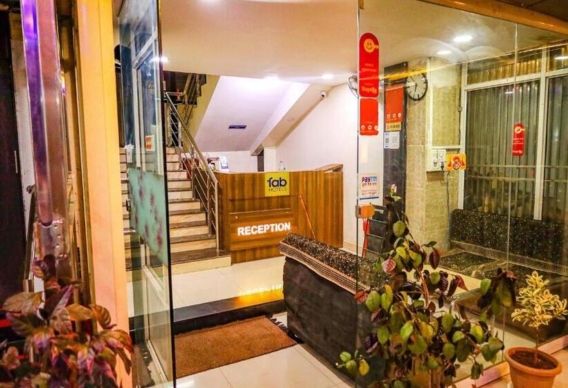 Fabhotel Sparkling Pearl