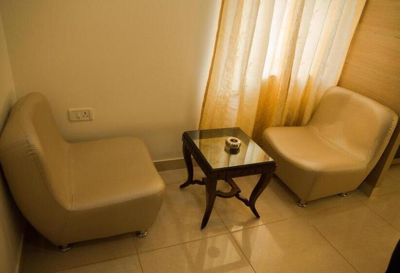 فندق Ss Residency