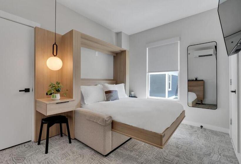 فندق The St Laurent Guest Rooms