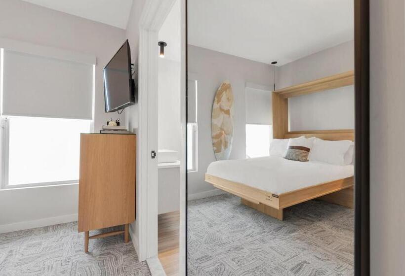 فندق The St Laurent Guest Rooms