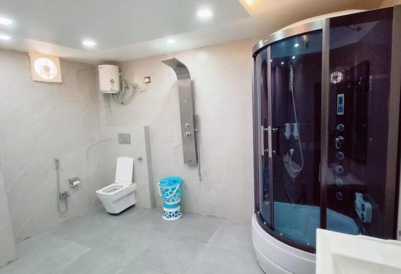 酒店 V Square Airport