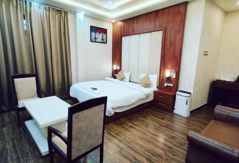 酒店 V Square Airport