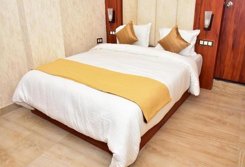 酒店 V Square Airport