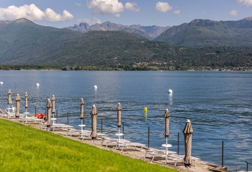 Lago Maggiore Bay