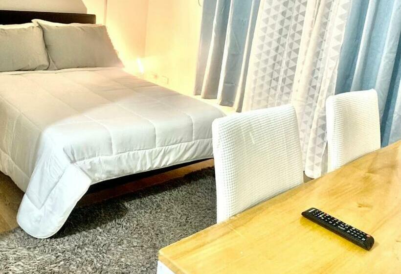 Lima S Suite @ Mesavirre Garden Residences