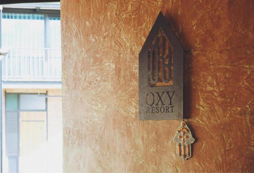 Oxy Resort