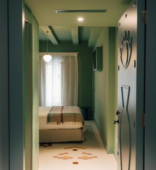 بنسيون Casa Clarita