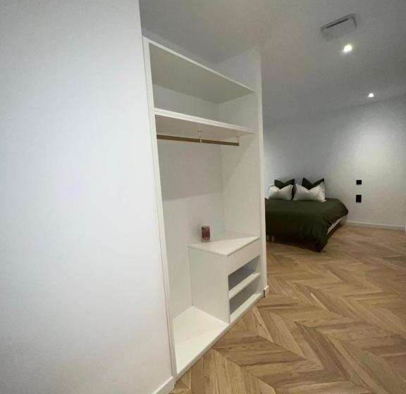 פנסיון Les Trois Cyprès