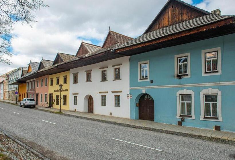 膳宿费 Penzión Familia