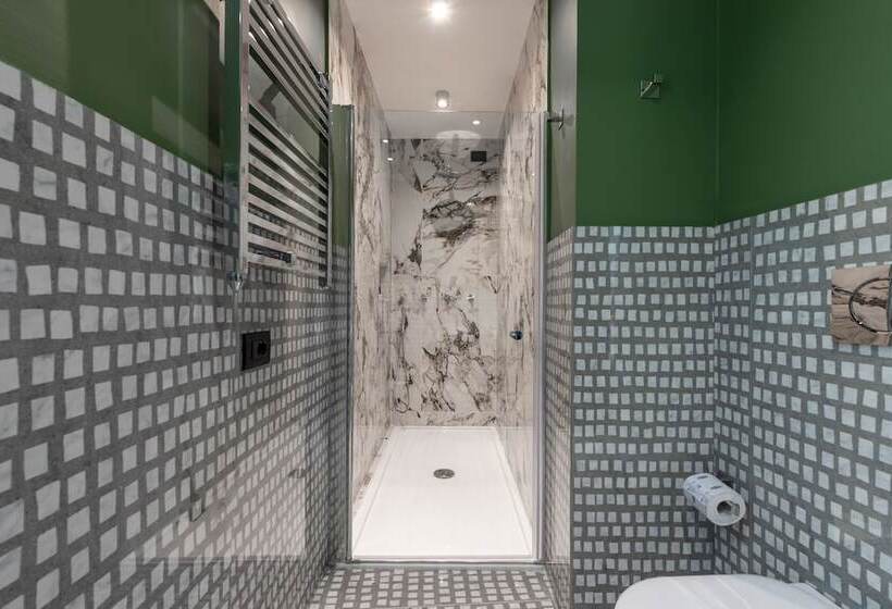 پانسیون The Couper Spiga