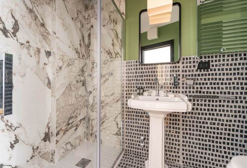 پانسیون The Couper Spiga