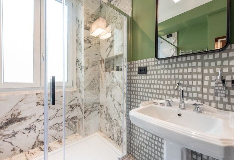 پانسیون The Couper Spiga