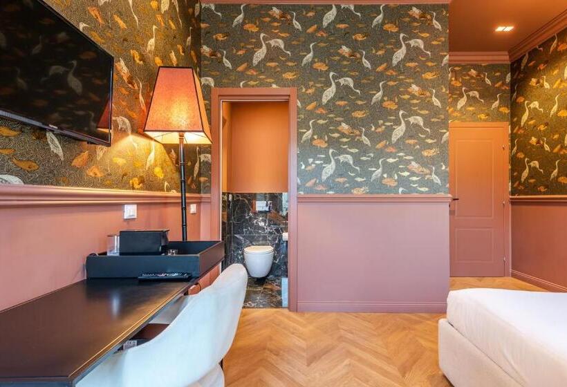 پانسیون The Couper Spiga