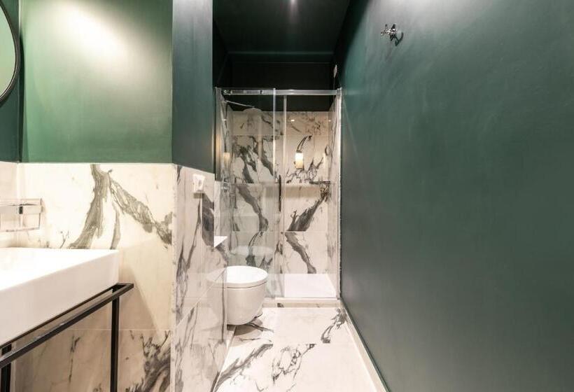 پانسیون The Couper Spiga