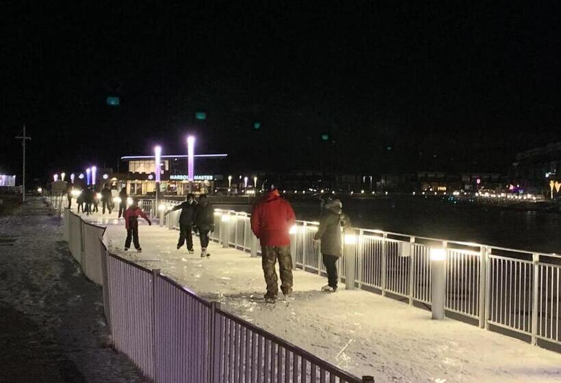 Курорт King & Queen Bed, Pool, Firepit, Fully Stocked