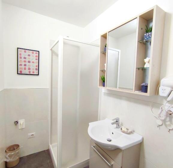 Room In Bloom Bed And Breakfast