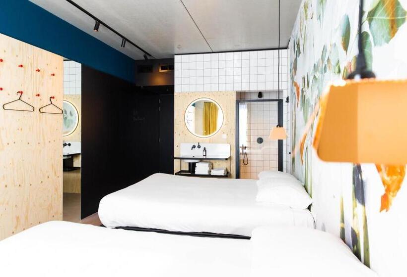 Отель Moloko Just A Room Sleep&shower Digital Key By Sms