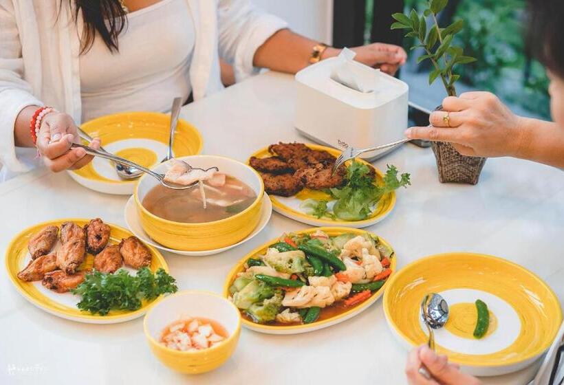 Veevaree Riverkwai Resort