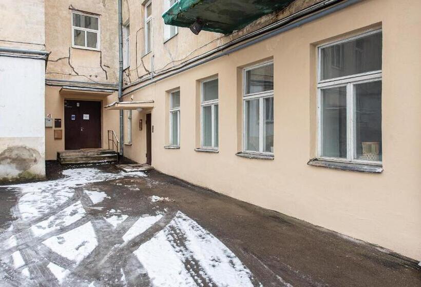 هاستل Bali House Vilnius