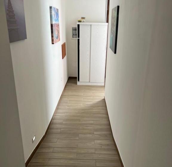 تختخواب و صبحانه Appartamento Madame