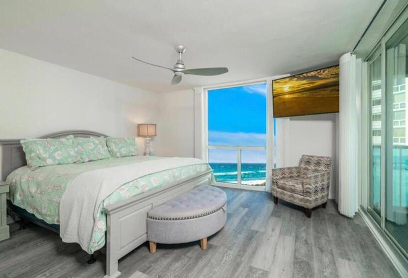 Beach Front Relaxing Get Away On Beautiful Destin Emerald Coast