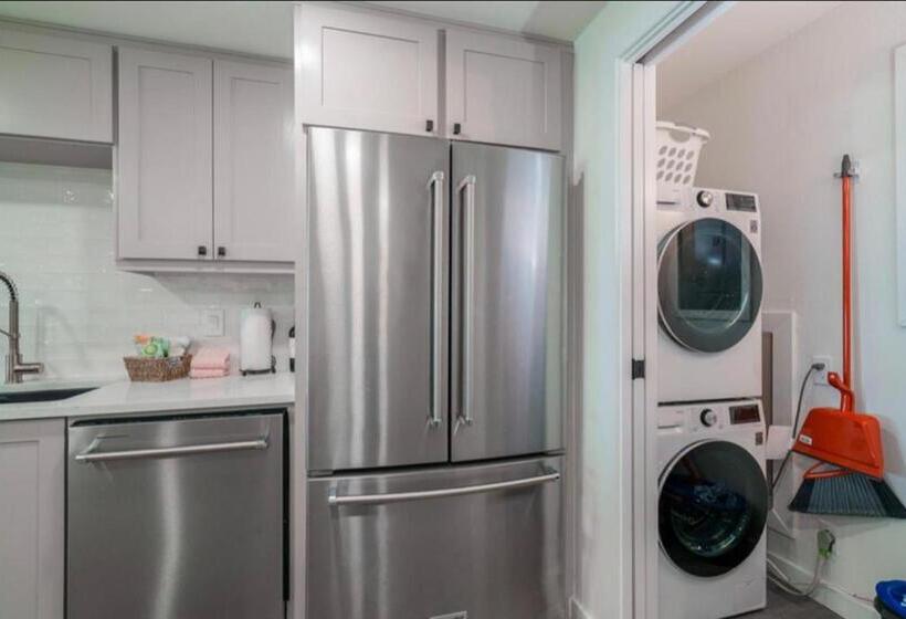 Beach Front Relaxing Get Away On Beautiful Destin Emerald Coast