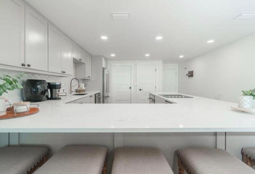 Beach Front Relaxing Get Away On Beautiful Destin Emerald Coast