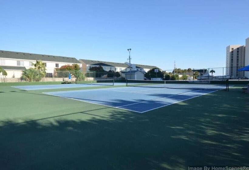 Beach Front Relaxing Get Away On Beautiful Destin Emerald Coast