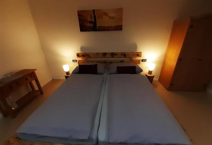 مبيت وإفطار Apartmány Na Sklípku