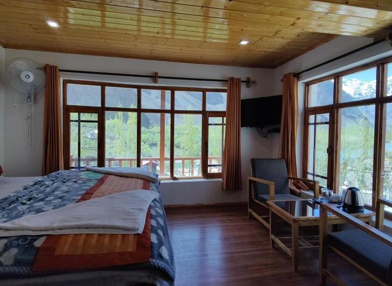 مبيت وإفطار Ashuna Hotel & Resort