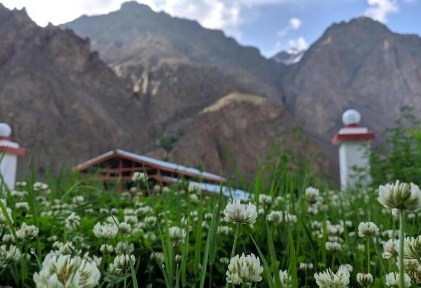 مبيت وإفطار Ashuna Hotel & Resort