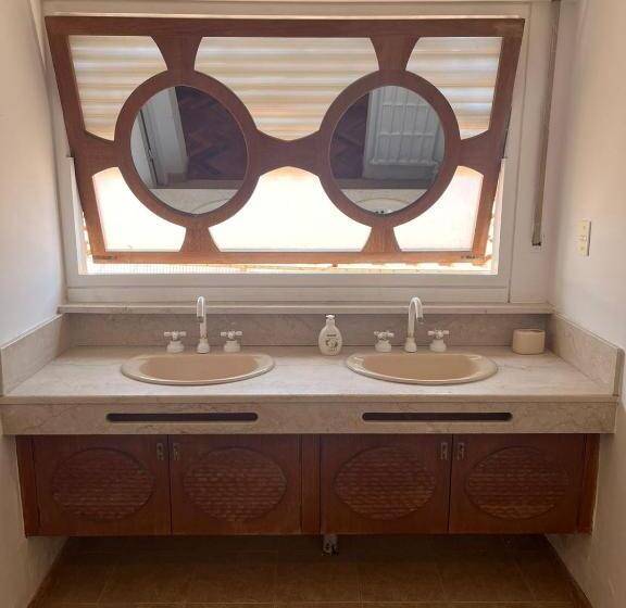 تختخواب و صبحانه Casa Chakana