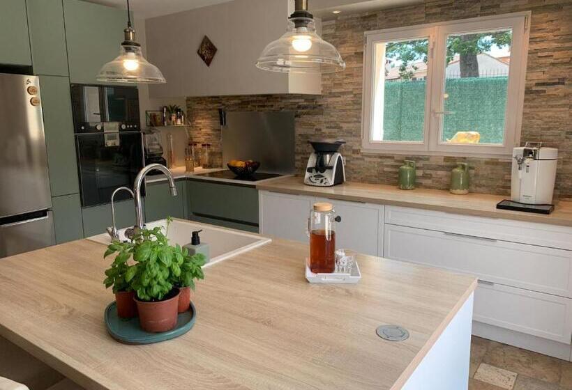 مبيت وإفطار La Bastide Val De Siagne