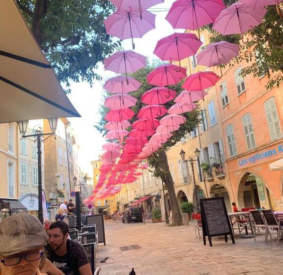 مبيت وإفطار La Bastide Val De Siagne