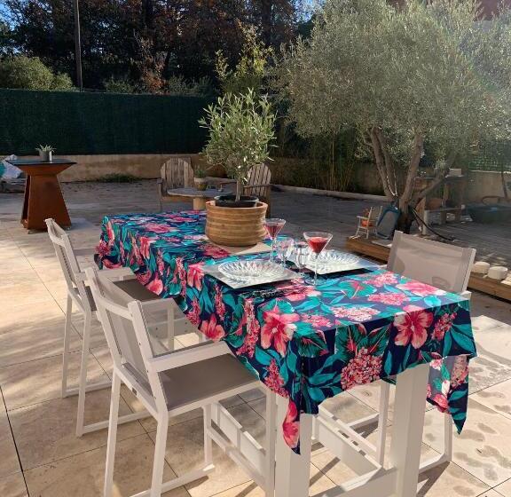 مبيت وإفطار La Bastide Val De Siagne