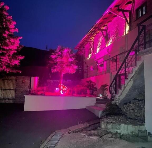 Bed and Breakfast La Voûte Du Pilat & Options Spa, Massage