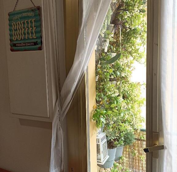 Bed and Breakfast Botanical