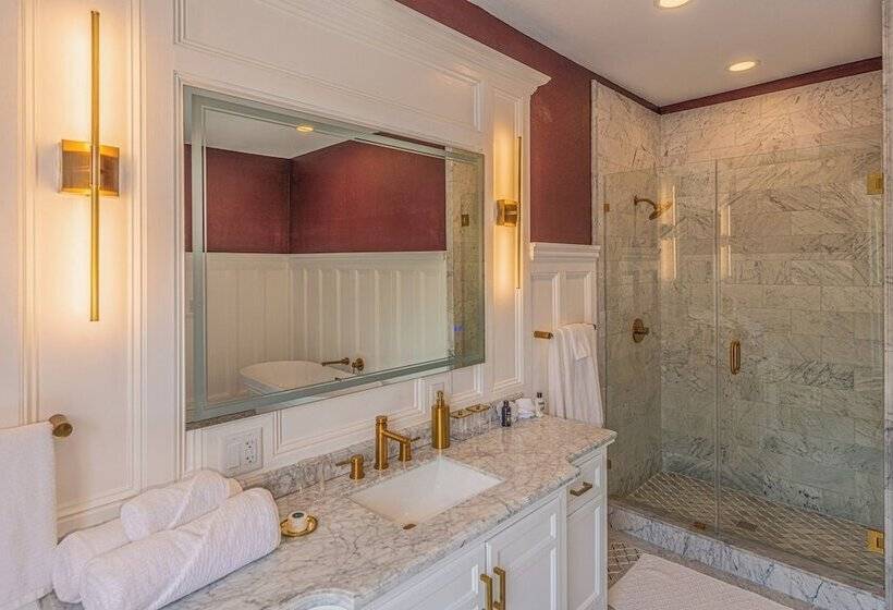 تختخواب و صبحانه Orman Mansion   Pueblo S Most Luxurious Stay!